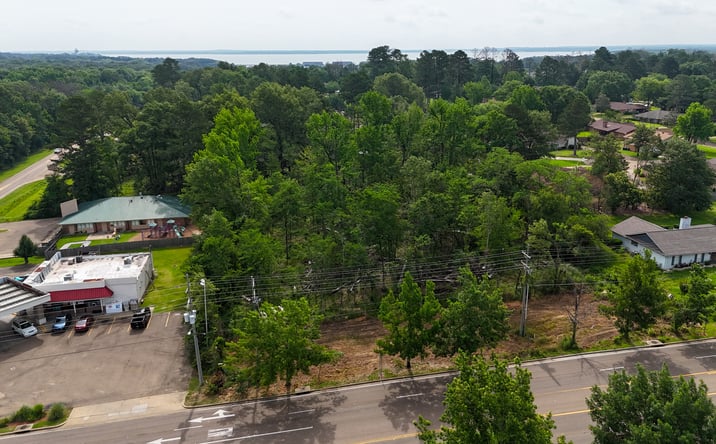 Pictures of Land property located at Old Canton Rd, Ridgeland, MS 39157 for sales - image #1