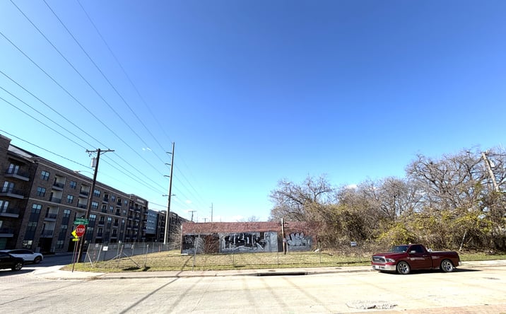 Pictures of Land property located at 1001 Singleton Blvd, Dallas, TX 75212 for sales - image #1