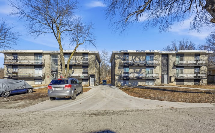 Pictures of Multifamily property located at 9930 E 36th St S, Independence, MO 64052 for sales - image #1