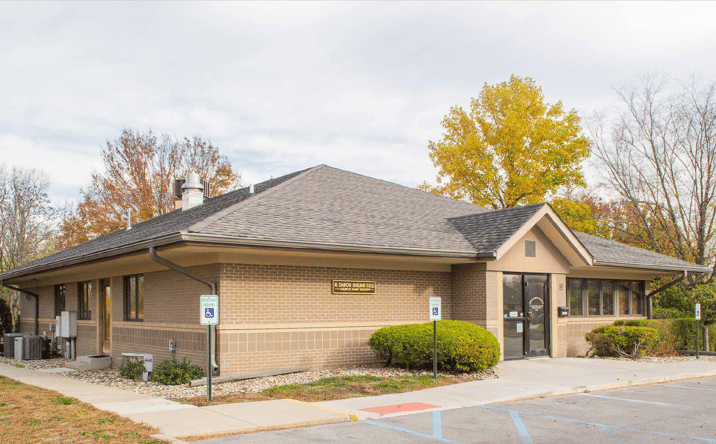 Pictures of Office, Retail property located at 415 Waterfall Dr, Elkhart, IN 46516 for sales - image #1