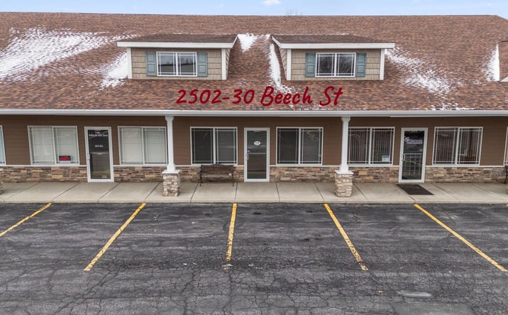 Pictures of Office property located at 2502 Beech Street, Valparaiso, IN 46383 for sales - image #1