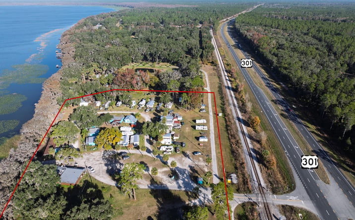 Pictures of Multifamily property located at 15008 US-301, Hawthorne, FL 32640 for sales - image #1
