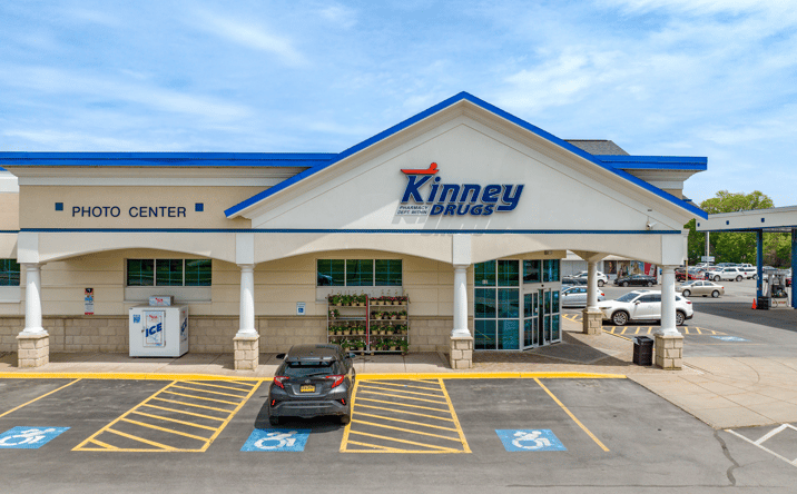 Pictures of Retail property located at 40 Oriskany Blvd, Whitesboro, NY 13492 for sales - image #1