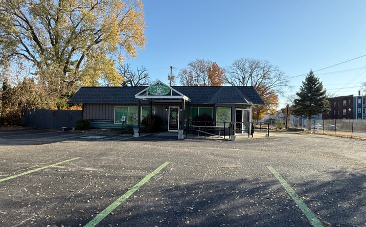 Pictures of Retail, Office property located at 1301 N Harrison St, Davenport, IA 52803 for sales - image #1