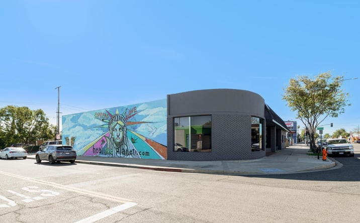 Pictures of Industrial, Mixed Use, Office, Retail property located at 4000 W Burbank Blvd, Burbank, CA 91505 for sales - image #1