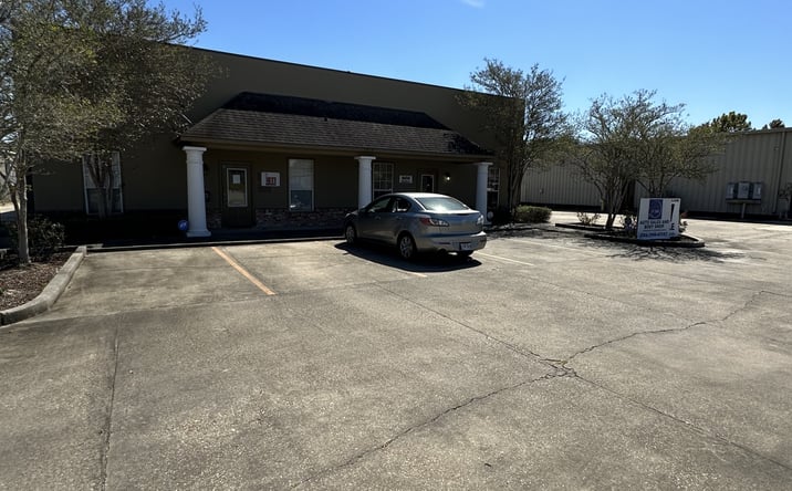 Pictures of Industrial, Office property located at 3915 O'Neal Ln, Baton Rouge, LA 70816 for sales - image #1