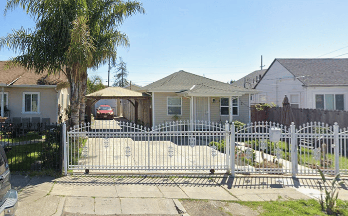 Pictures of Multifamily property located at 1467 74th Ave, Oakland, CA 94621 for sales - image #1