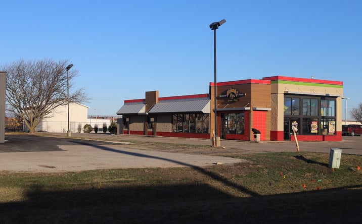 Pictures of Retail property located at 1300 N Lake Ave, Storm Lake, IA 50588 for sales - image #1