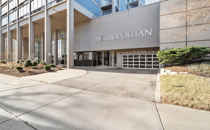 Pictures of Land, Special Purpose property located at 5320 N Sheridan Road D37, Chicago, IL 60640 for sales - image #1