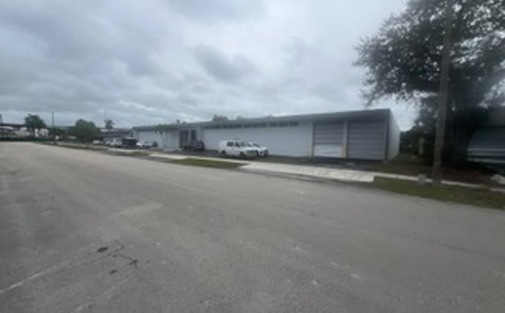 Pictures of Industrial, Mixed Use property located at NW 166th St, North Miami Beach, FL 33169 for sales - image #1