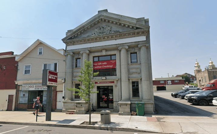 Pictures of Retail property located at 620 Centre St, Freeland, PA 18224 for sales - image #1
