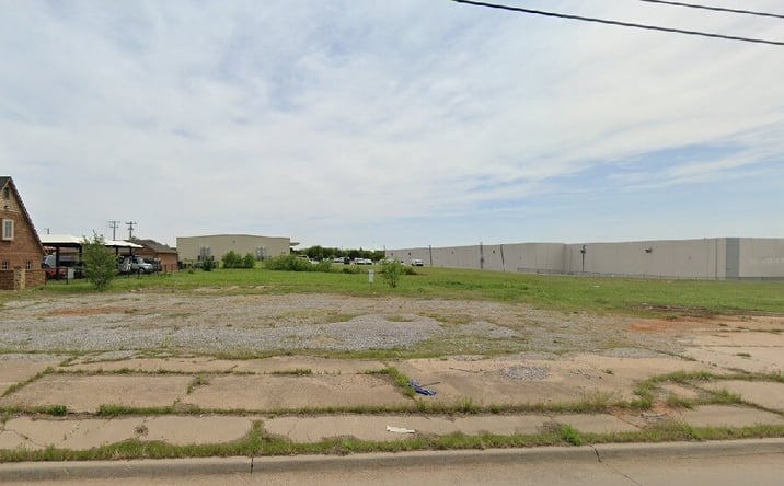 Pictures of Land property located at 11620 N I- 35 Service Rd, Oklahoma City, OK 73131 for sales - image #1