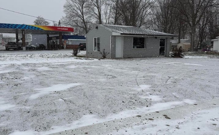 Pictures of Retail, Office, Special Purpose property located at 102 N Lincoln Avenue, Three Rivers, MI 49093 for sales - image #1