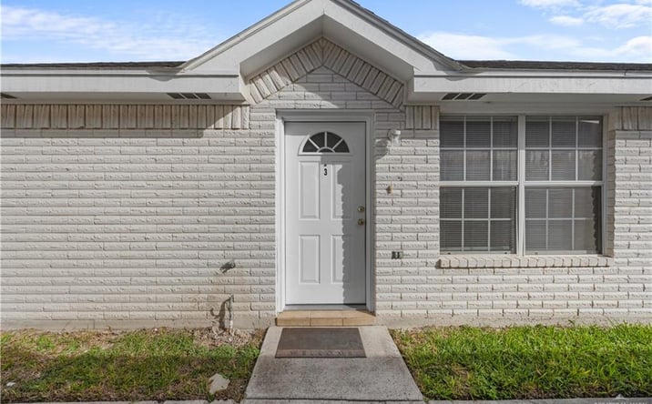 Pictures of Multifamily property located at 2502 Cervantes Avenue, Edinburg, TX 78541 for sales - image #1