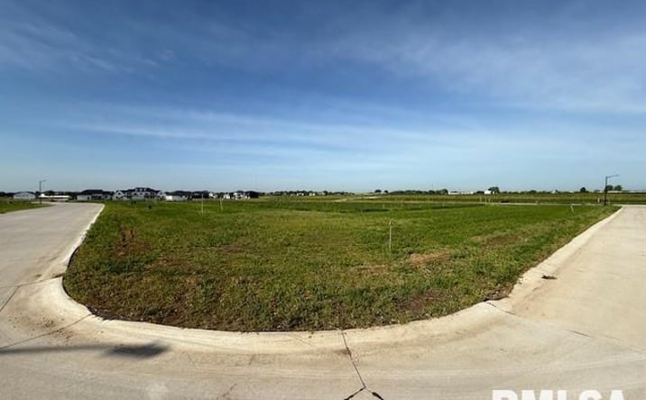 Pictures of Land property located at 6425 MEYER Road, Bettendorf, IA 52722 for sales - image #1