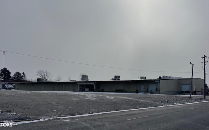 Pictures of Office, Retail, Industrial property located at 1723 Radiant Road, Carroll, IA 51401 for sales - image #1