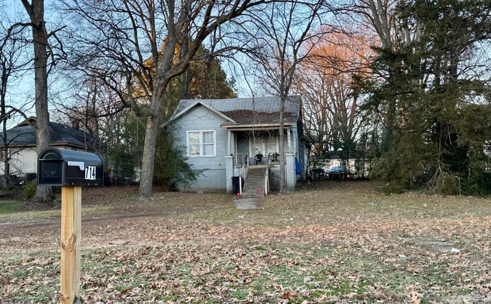 Pictures of Multifamily property located at 715 Byars Street, Dyersburg, TN 38024 for sales - image #1