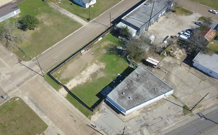 Pictures of Industrial, Office, Retail property located at 802 E North St, Victoria, TX 77901 for sales - image #1