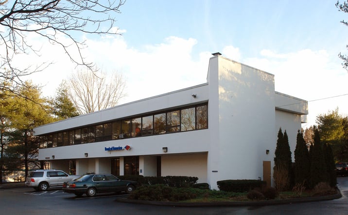 Pictures of Retail property located at 980 Post Road East, Westport, CT 06880-3838 for sales - image #1