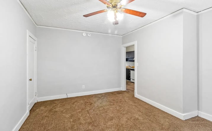 Pictures of Multifamily property located at 3610-3614 Del Park Terrace, Louisville, KY 40211 for sales - image #1