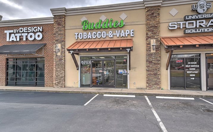 Pictures of Retail property located at 1201 US-19E, Elizabethton, TN 37643 for sales - image #1