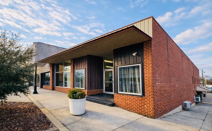 Pictures of Mixed Use property located at 104 Main St, McComb, MS 39648 for sales - image #1
