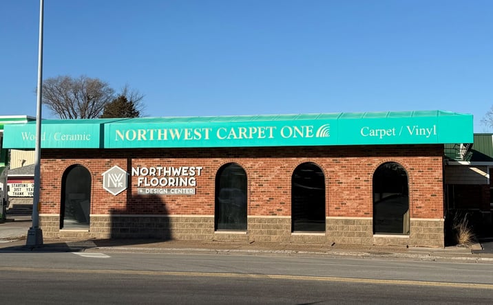Pictures of Retail, Industrial property located at 1546 W Locust St, Davenport, IA 52804 for sales - image #1