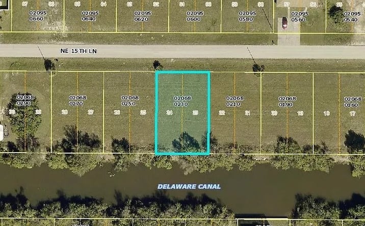 Pictures of Land property located at 1112 NE 15th Ln, Cape Coral, FL 33909 for sales - image #1