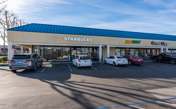 Pictures of Retail property located at 17080 Bear Valley Rd, Victorville, CA 92395 for sales - image #1