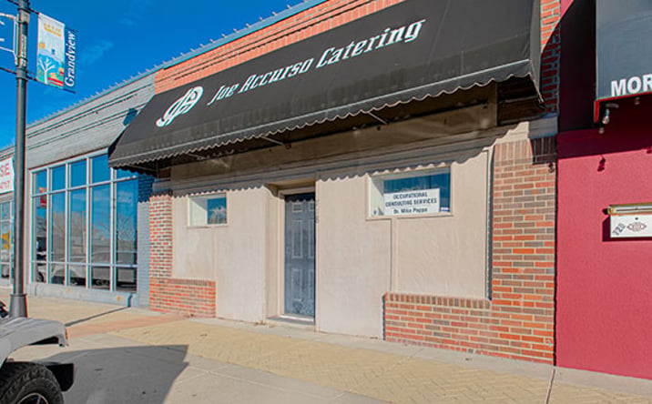 Pictures of Retail property located at 718 Main St, Grandview, MO 64030 for sales - image #1
