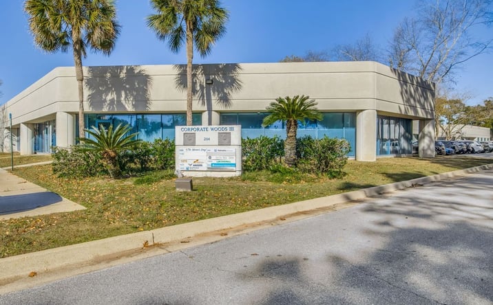 Pictures of Office property located at 5401 Corporate Woods Dr, Pensacola, FL 32504 for sales - image #1