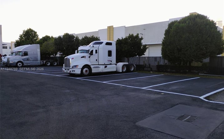 Pictures of Industrial property located at 1890 NW 108th Ave, Sweetwater, FL 33172 for sales - image #1