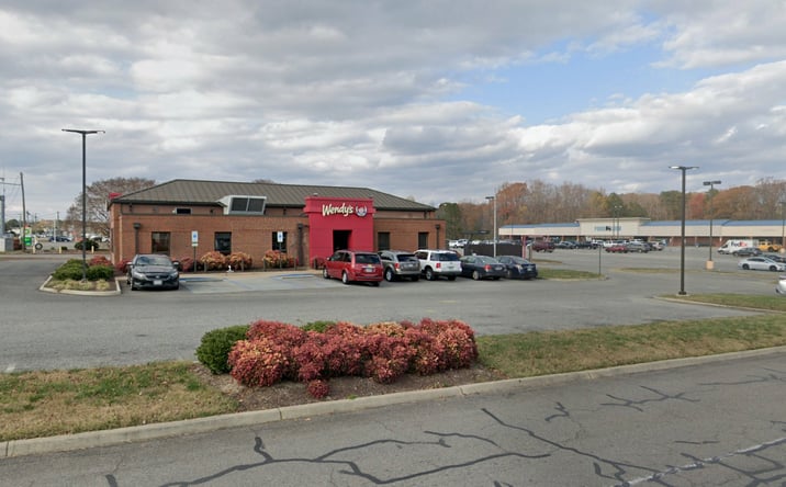 Pictures of Retail property located at 432 N Main St, Kilmarnock, VA 22482 for sales - image #1