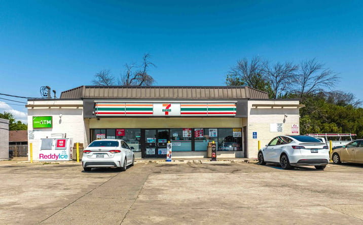 Pictures of Retail property located at 3801 N Town E Blvd, Mesquite, TX 75150 for sales - image #1