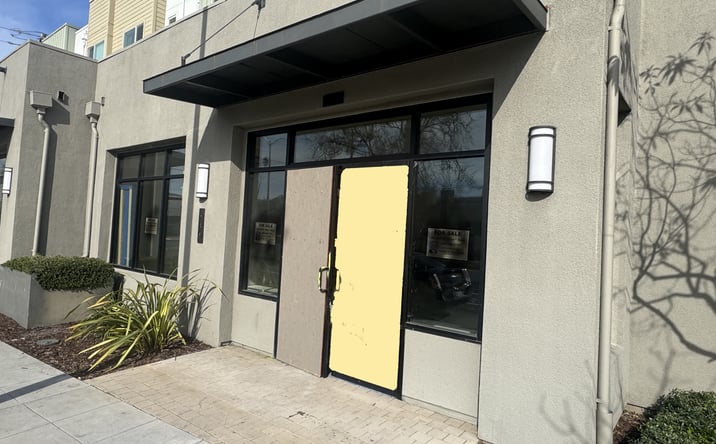 Pictures of Retail property located at 980 W Grand Ave, Oakland, CA 94607 for sales - image #1