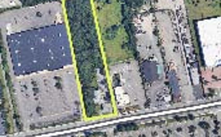 Pictures of Retail, Land, Office property located at 3095 Jericho Turnpike, East Northport, NY 11731 for sales - image #1