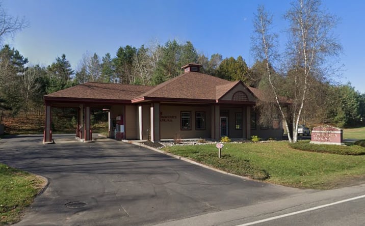 image of property at 588 LAKE FLOWER AVE Saranac Lake NY 12983-2464