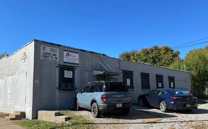 Pictures of Industrial property located at 2615 S 10th St, St. Louis, MO 63118 for sales - image #1