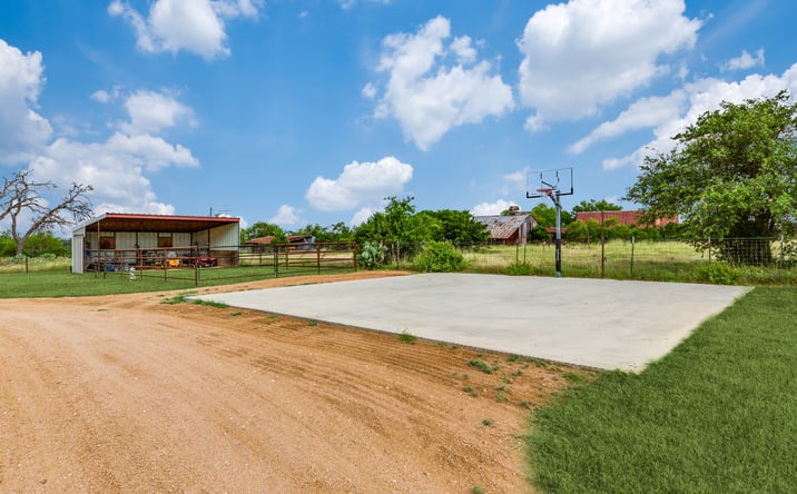 Pictures of Land property located at 121A Bartel Rd, Comfort, TX 78013 for sales - image #1