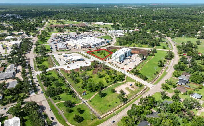 Pictures of Land, Mixed Use property located at Grapevine Turn, Lake Jackson, TX 77566 for sales - image #1