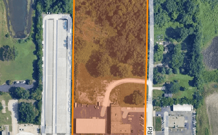 Pictures of Retail property located at 4200 E Main St, St. Charles, IL 60174 for sales - image #1