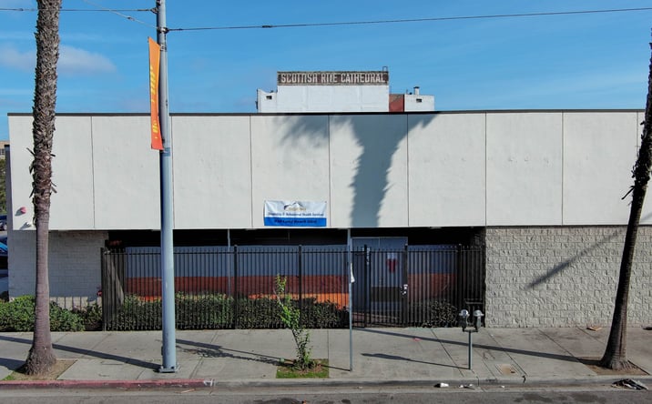 Pictures of Retail property located at 850 Long Beach Blvd, Long Beach, CA 90813 for sales - image #1