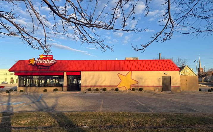 Pictures of Retail property located at 1310 State St, Lawrenceville, IL 62439 for sales - image #1