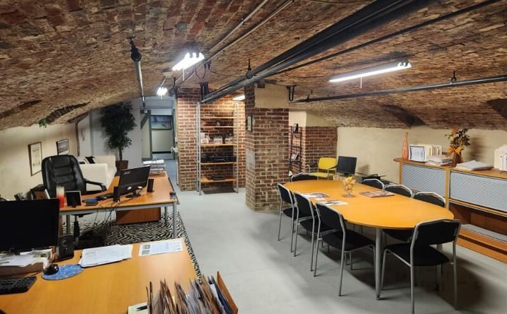 Pictures of Office property located at 136 N 2nd St, Philadelphia, PA 19106 for sales - image #1