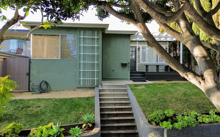 Pictures of Multifamily property located at 607 Ashland Ave, Santa Monica, CA 90405 for sales - image #1