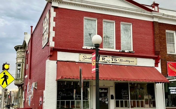 Pictures of Retail property located at 37 Public Square, Lancaster, KY 40444 for sales - image #1