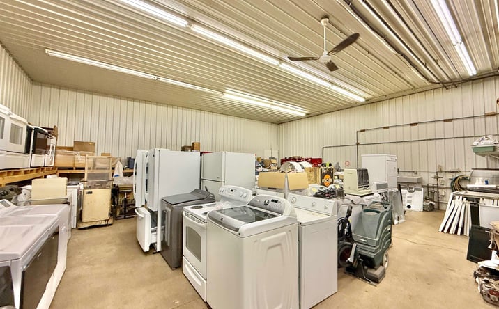 Pictures of Retail, Office, Industrial property located at 2820-2834 S Bartells, Beloit, WI 53511 for sales - image #1