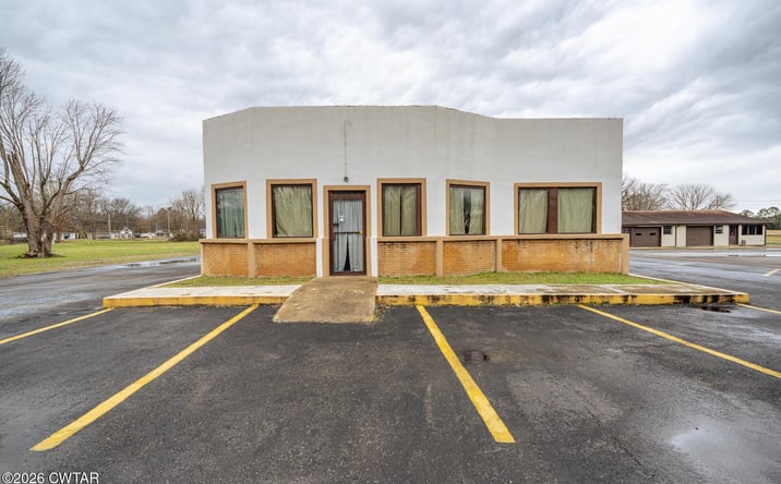 Pictures of Retail property located at 116 Highway 45 S, Bradford, TN 38316 for sales - image #1