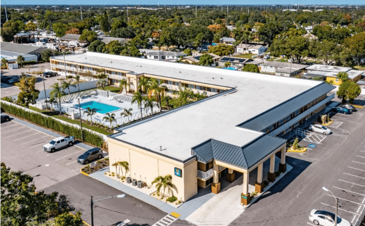 Pictures of Hospitality property located at 2595 54th Ave N, St. Petersburg, FL 33714 for sales - image #1