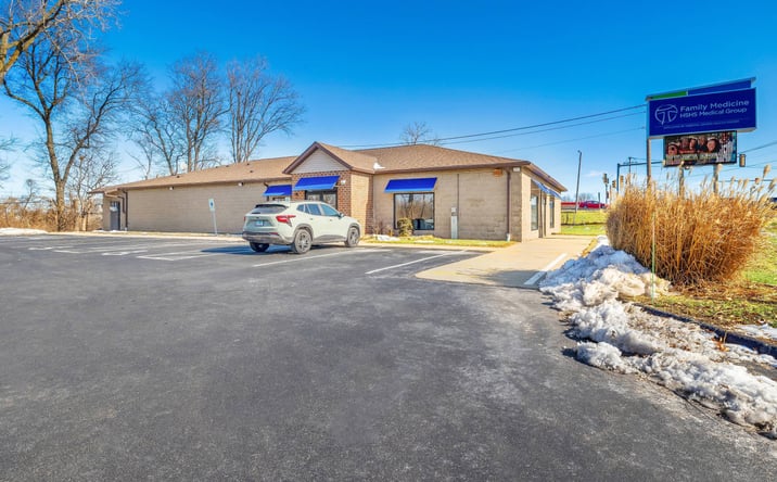Pictures of Office property located at 5 Ludwig Dr, Fairview Heights, IL 62208 for sales - image #1